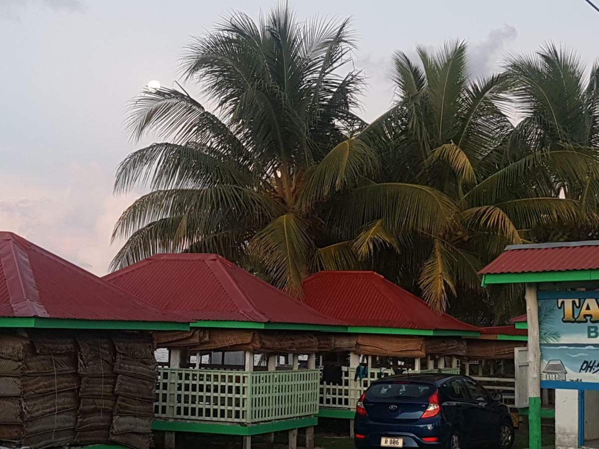 Tailua Beach Fales Manase Exterior foto